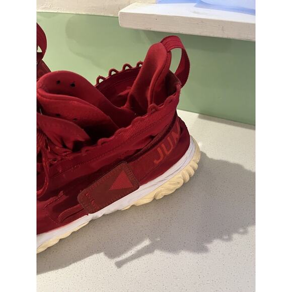 Jordan Proto React University Red Men's Size 13 Shoes Sneakers BV1654-601 - Picture 10 of 16